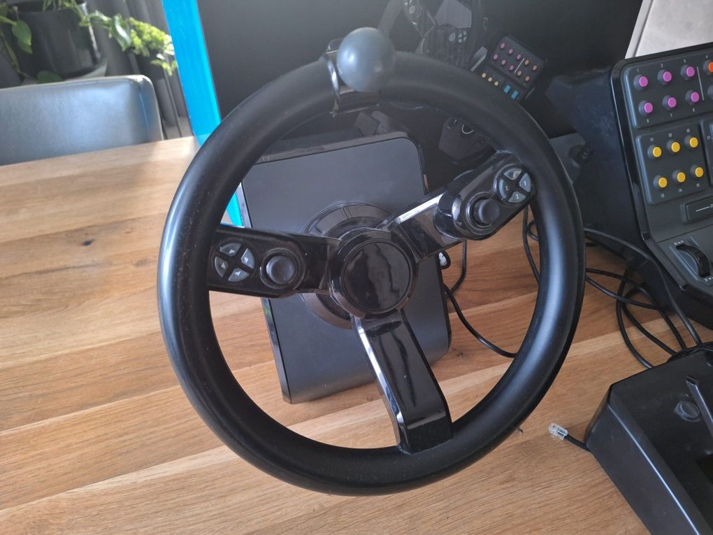 Logitech Heavy Equipment Bundle Farm sim