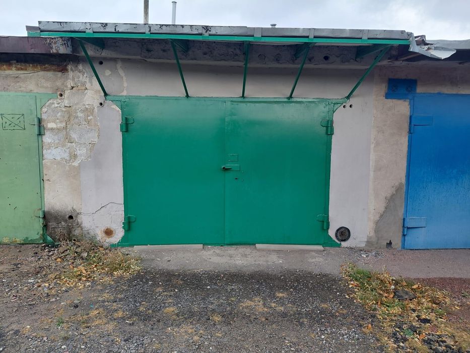 Продам гараж лазурний