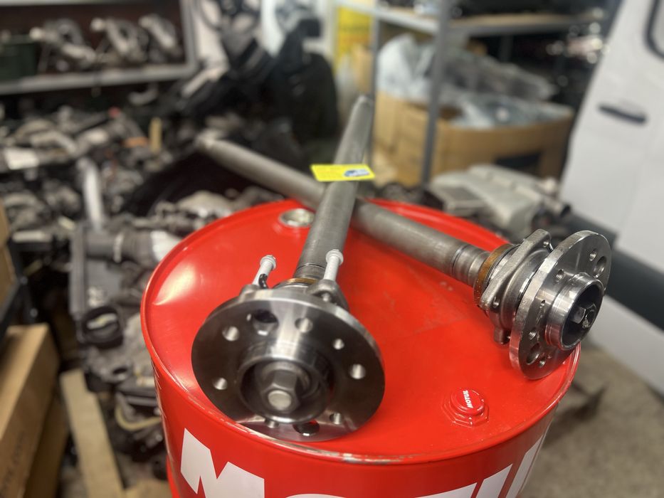 засверлена полуось 30 зубів ліва права sprinter w906-907 vw crafter