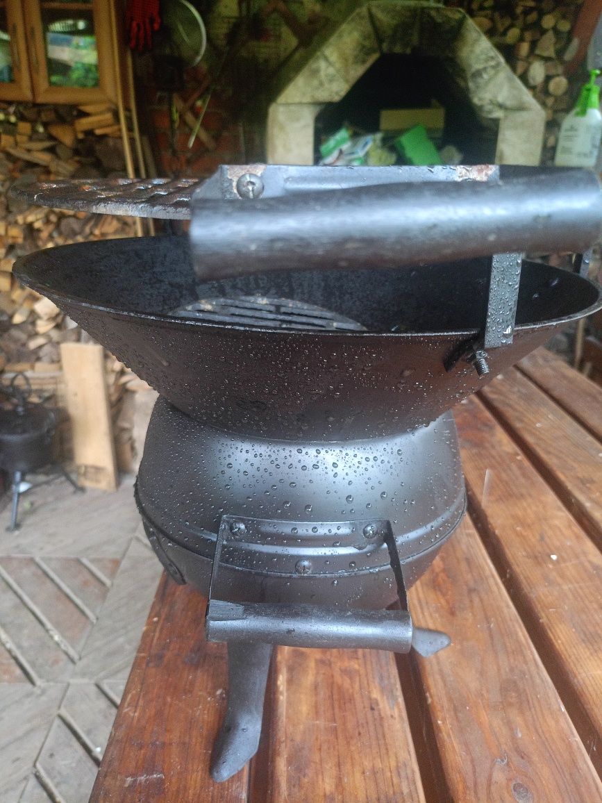 Grill ogrodowy  stalowo żeliwny