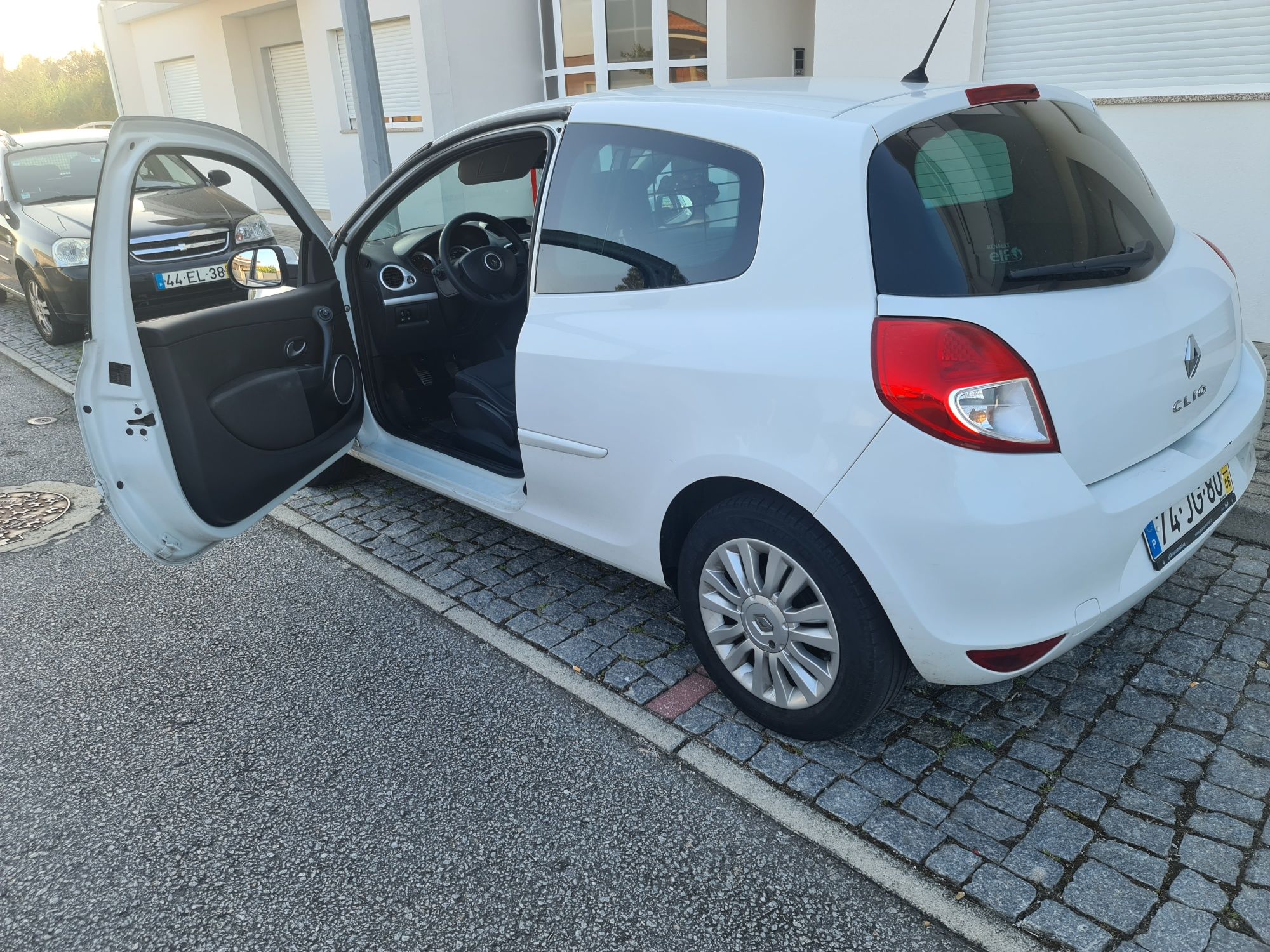 Vendo renault clio van