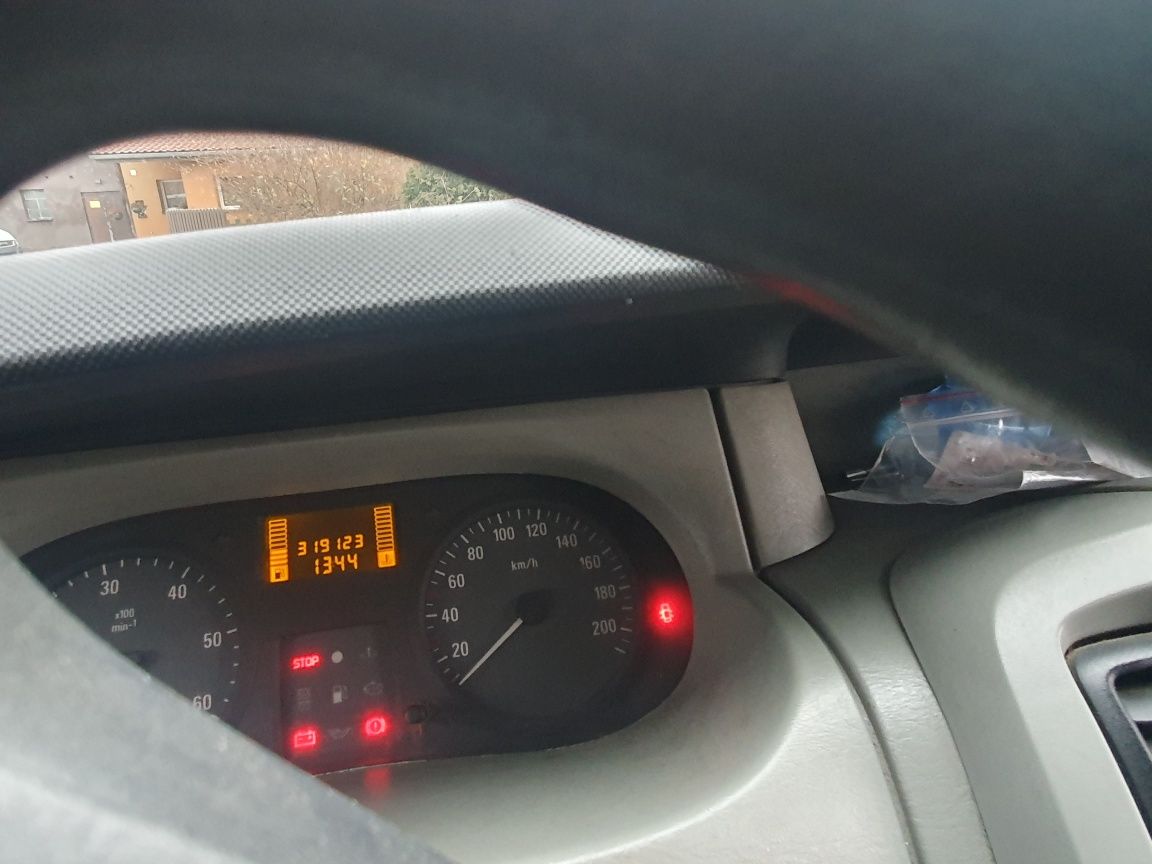 Sprzedam Opel VIVARO 1.9
