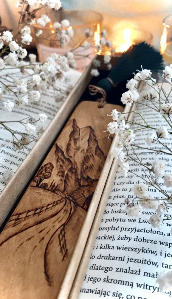 „Krajobraz górski” ręcznie wypalana zakładka do książki