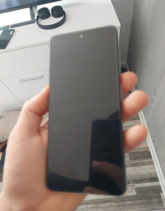 Продам телефон Samsung A51