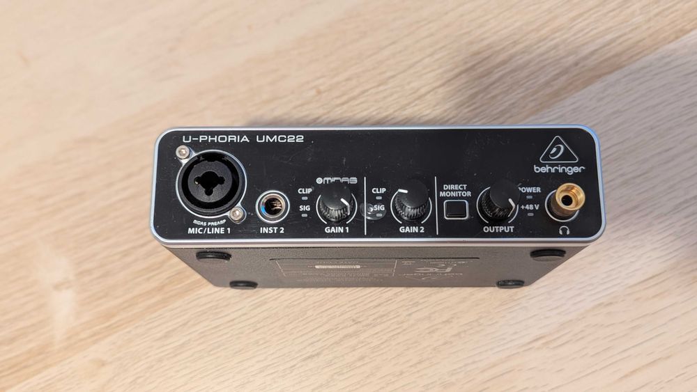 Placa de Som U-Phoria UMC22 da Behringer