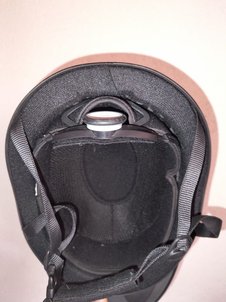 Toczek/kask jeździecki regulowany do jazdy konnej  Fouganza