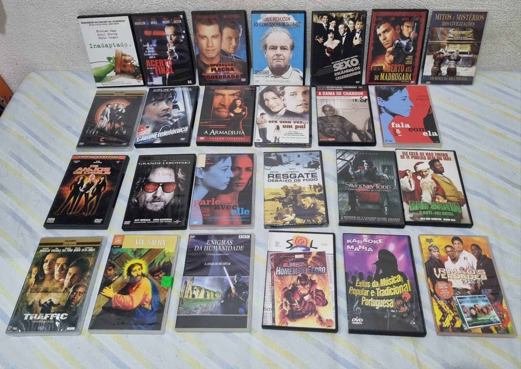 Lote 55 DVDS vários ver todas fotos