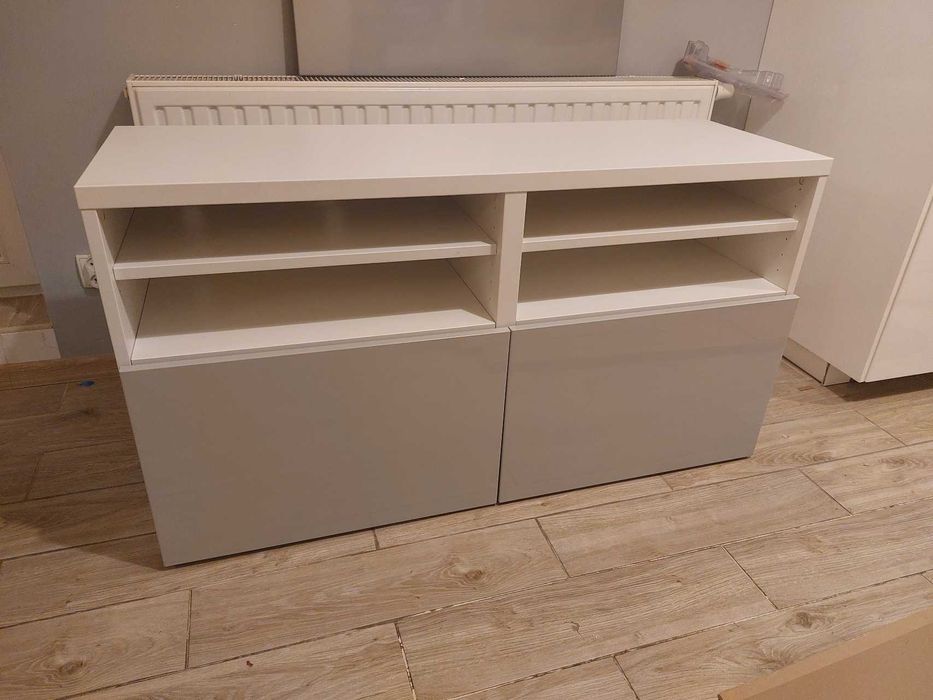 Szafka pod telewizor IKEA Besta, biało-szara