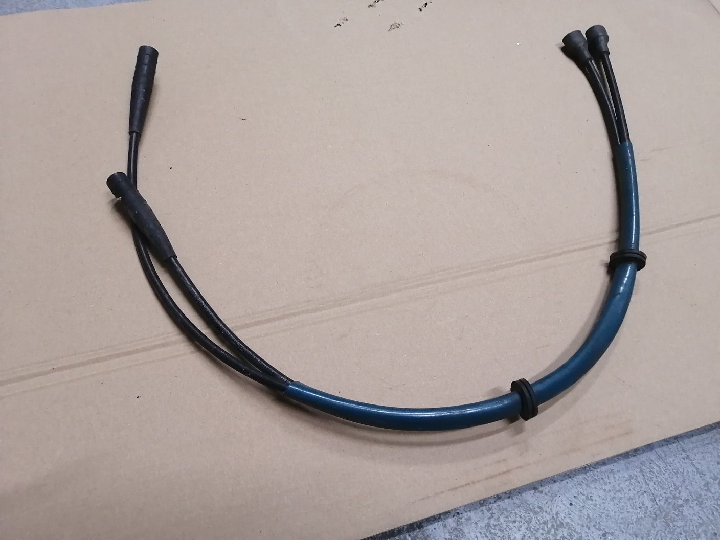 Fiat 126p kable zapłonowe zielony igielit oryginalne FL