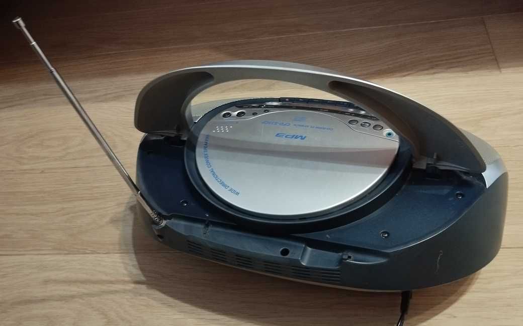 Radiomagnetofon CD-MP3 SONY CFD-S35CP uszkodzony wzmacniacz