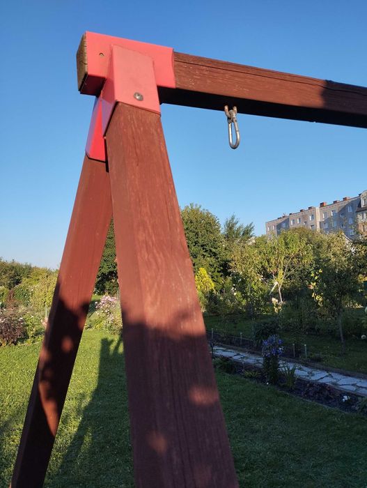 Rama drewniana do huśtawki ogrodowej