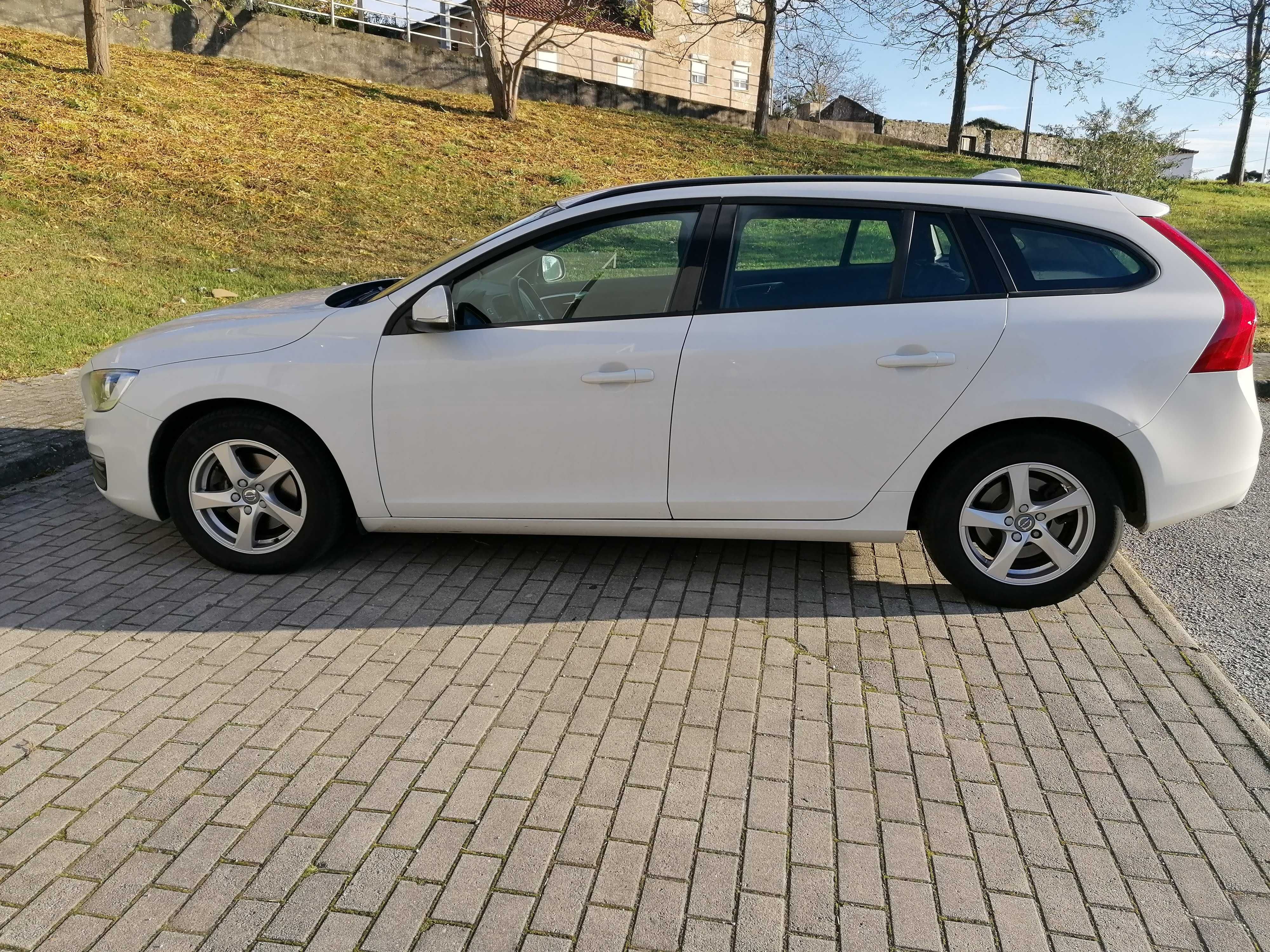 VOLVO V60 2.0 D2 120Cv Kinetic Business