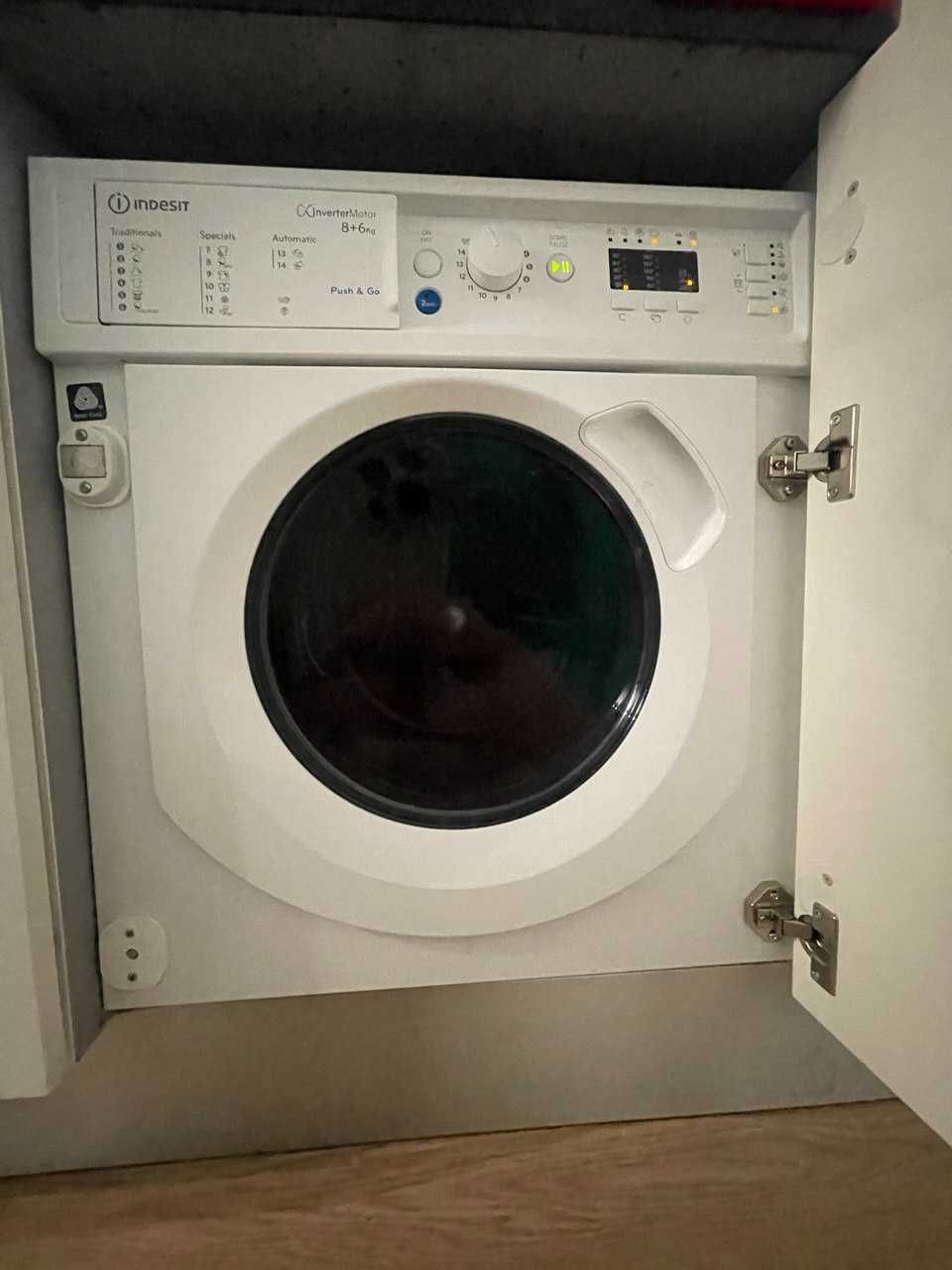 Máquina de Lavar e Secar Roupa Encastre Indesit BIWDIL-861485-EU