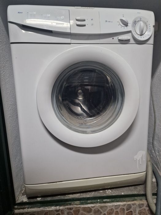 Máquina de Lavar Roupa Candy