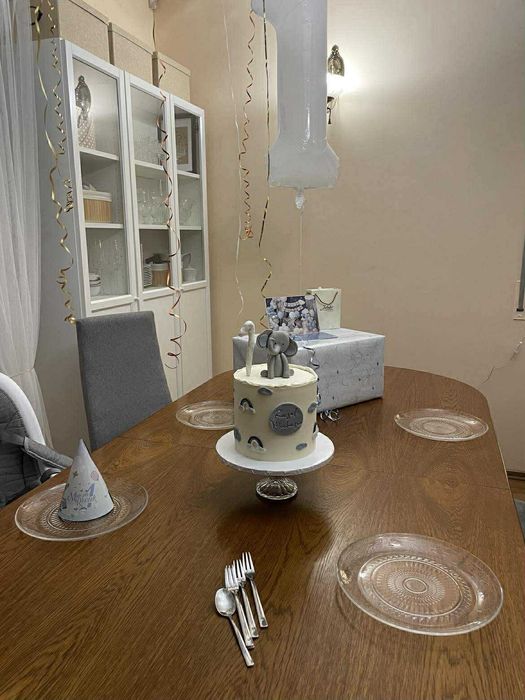 Stół drewniany rozkładany