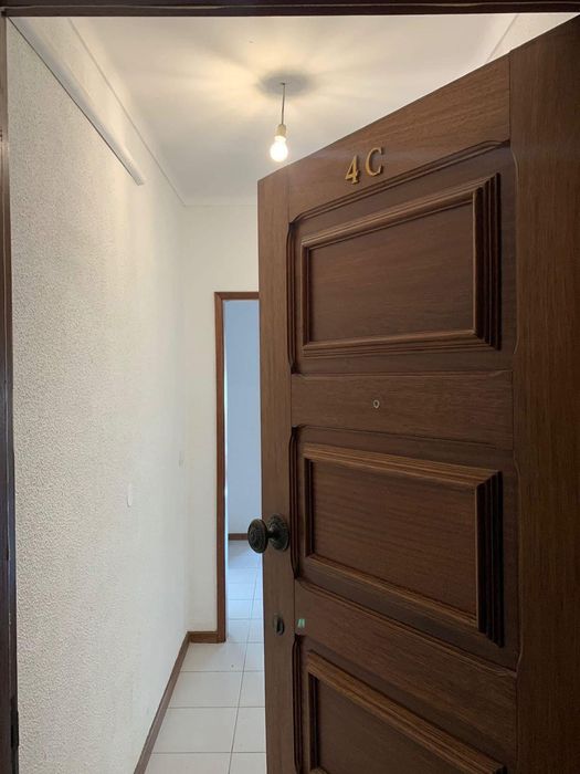 Arrendo t2 mobilado no cacem