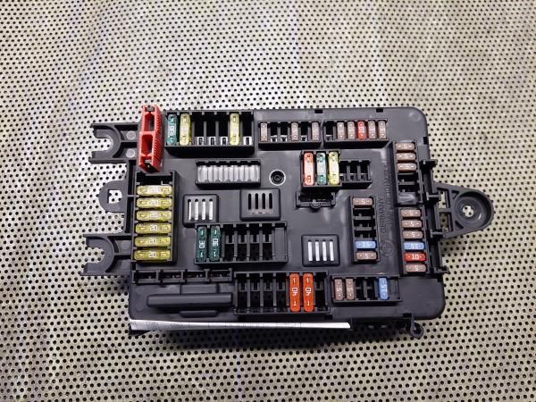 Caixa fusíveis / SAM / BSI BMW 1 (F21)