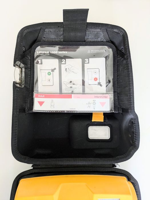 Defibrylator Medtronic LIFEPAK 1000 - bez bateri