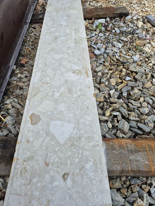 Parapet wewnętrzny aglomarmur