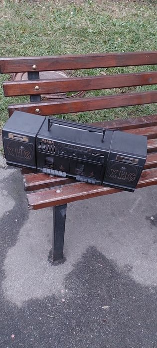 Музыкальный центр все 3штучки  есть в наличии,