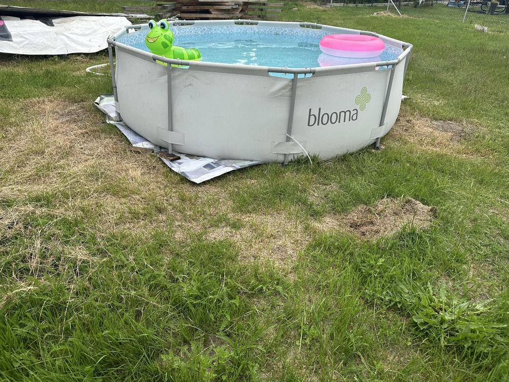 Basen Blooma 305 x 76  4.6m3  stan igla