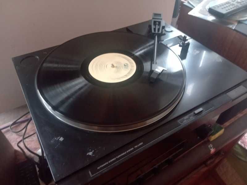 Gramofon Sony PS-LX 231 - mało używany, paskowy, półautomat z igłą