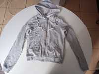 Bluza hm z kapturem i kieszeniami 34