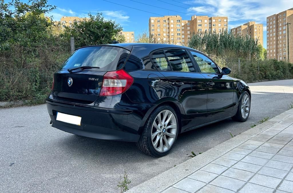 Carro Bmw e81 118d