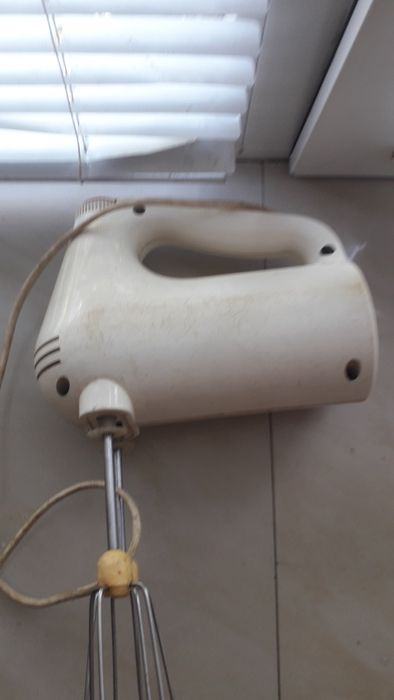 Продам    Міксер
