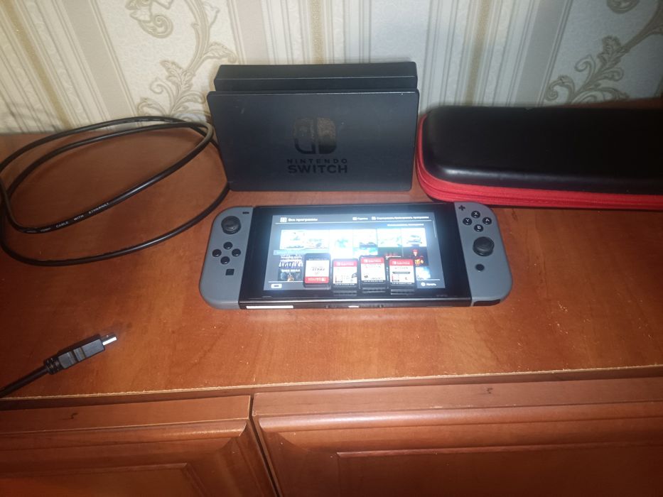 Продам свіч нітендо з повним комплектом плюс з Відьмак 3, фіфа 23 +