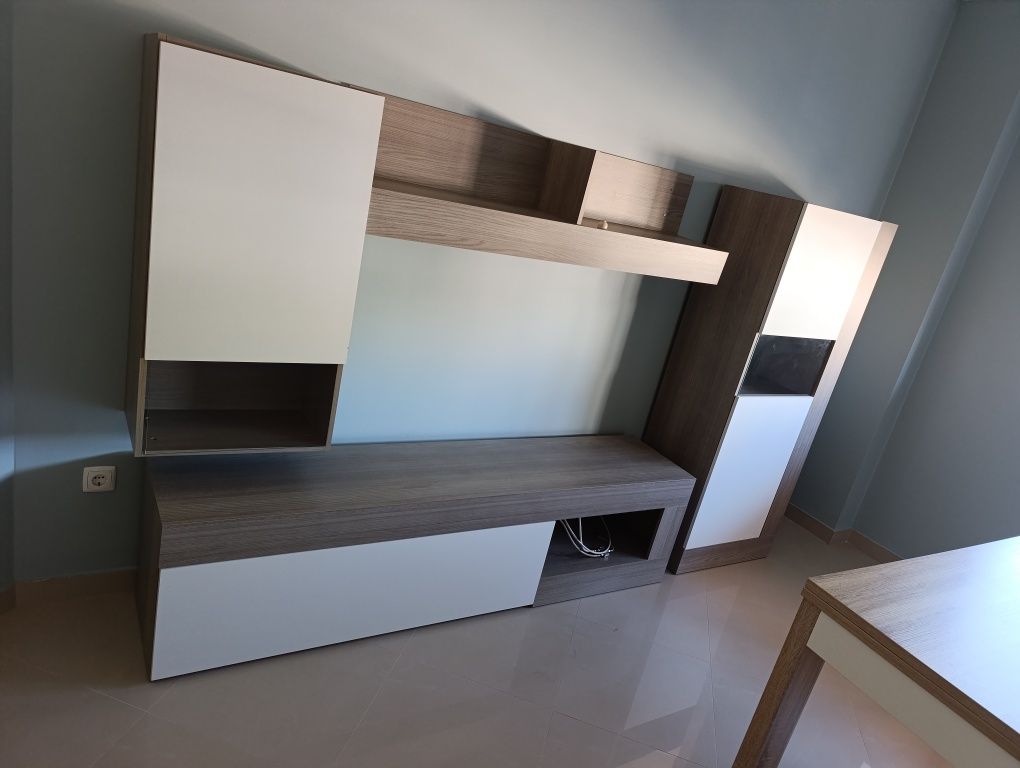 Aparador mais mesa de sala