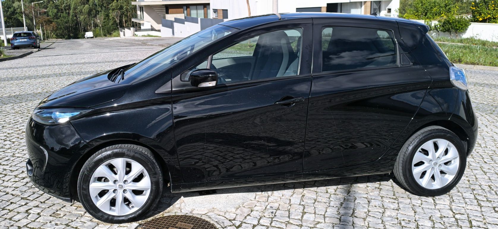 Oportunidade -Renault zoe limited 22kw bateria própria