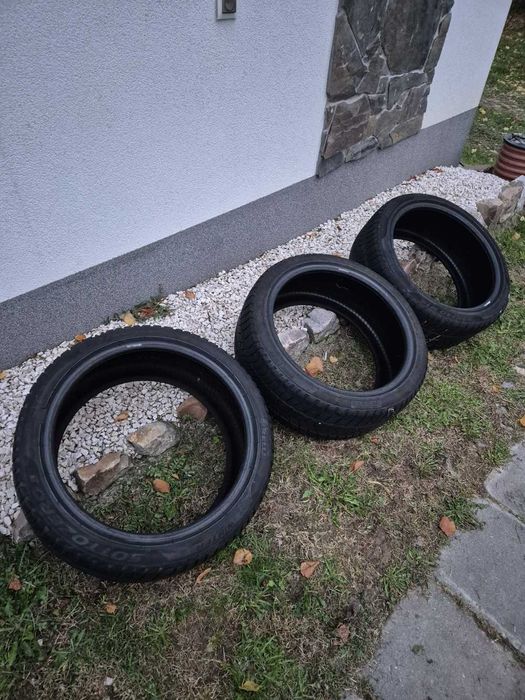 Opony zimowe Pirelli Sottozero 3 235/40 R19