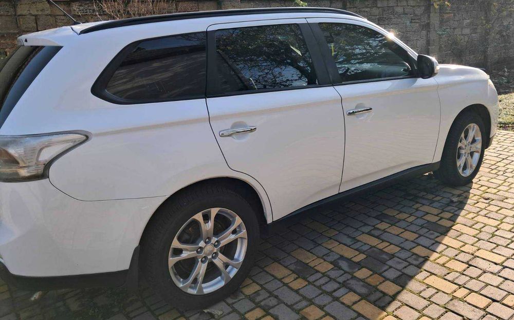 Авто від власника, куплене в офіційного дилера,максимальна комплектац