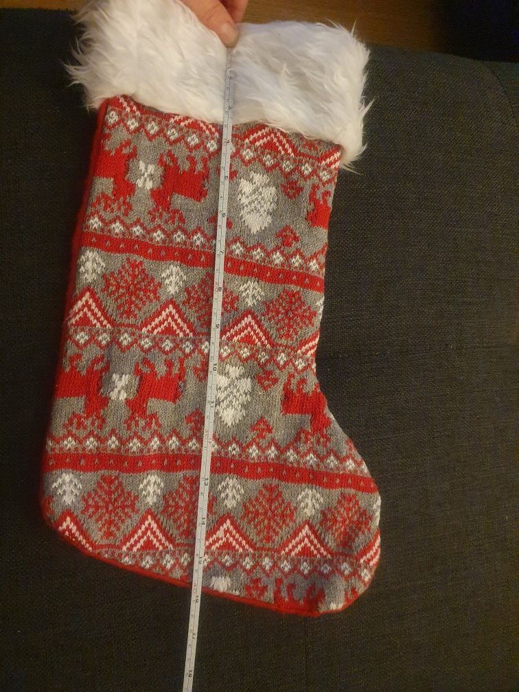 Skarpeta świąteczna na prezenty
