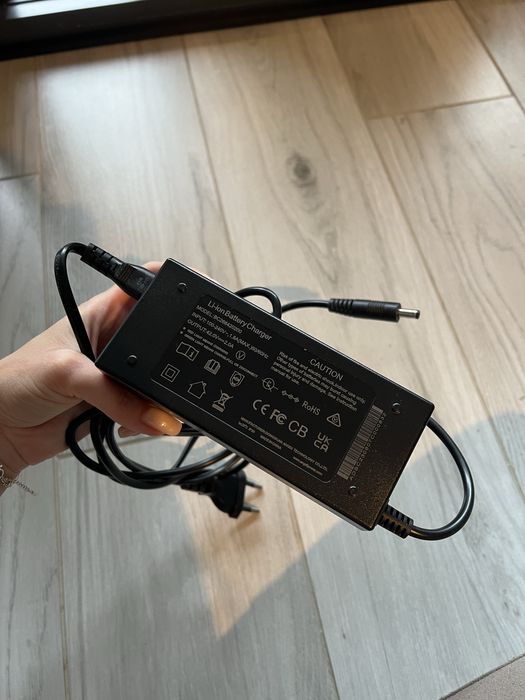 Ładowarka do roweru elektrycznego VEIO