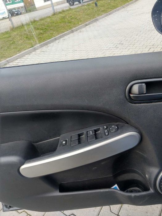 Samochód Mazda 2 1.4 MZ-CD Exclusive