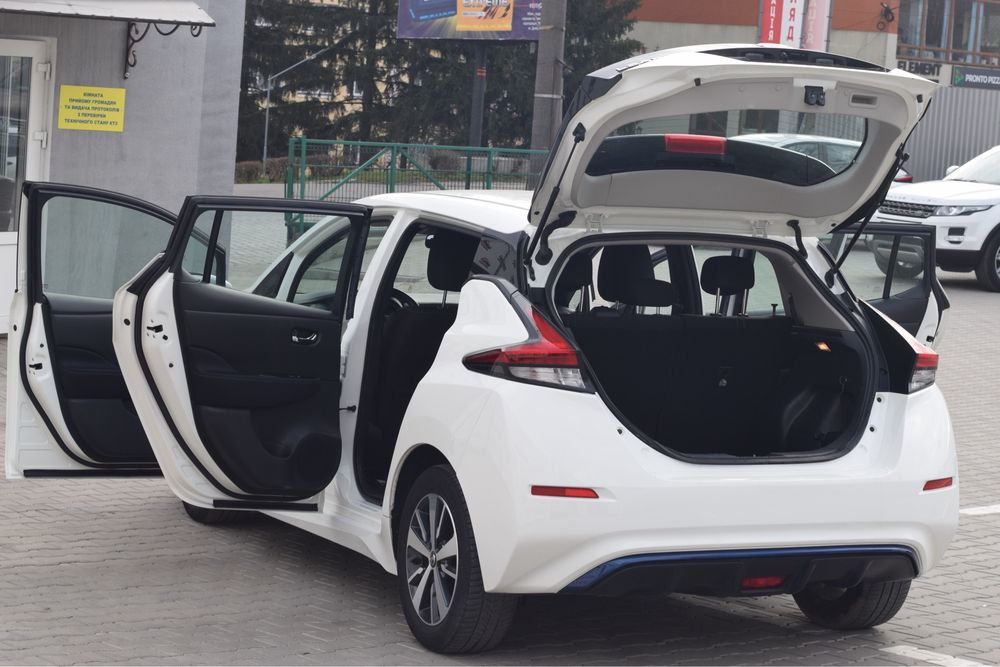 Продається Nissan Leaf