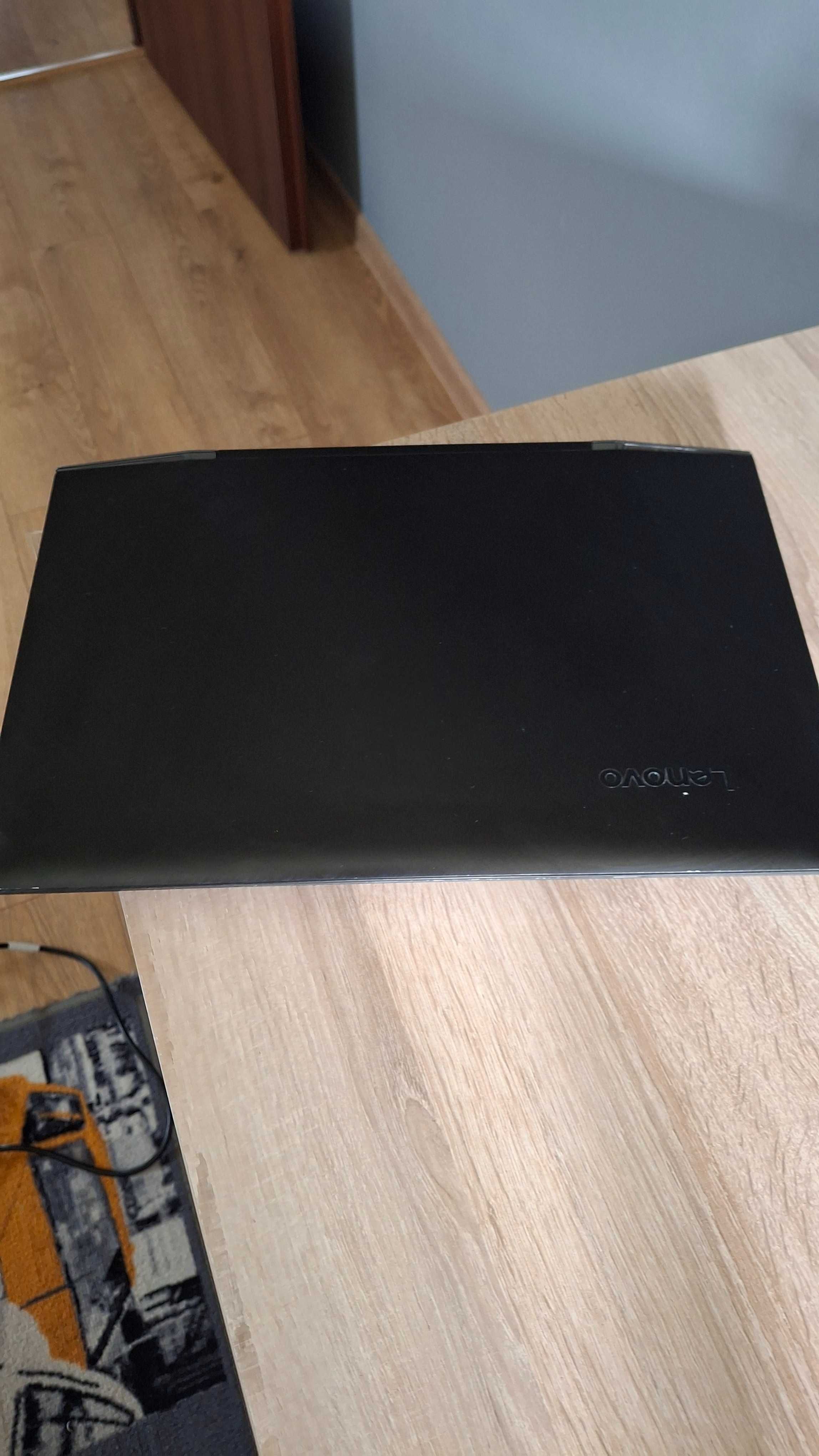 Laptop Lenovo ideapad Y700-15ISIK