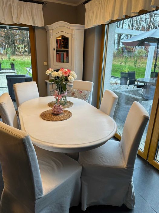 Sprzedam stół drewniany owalny, rozkładany