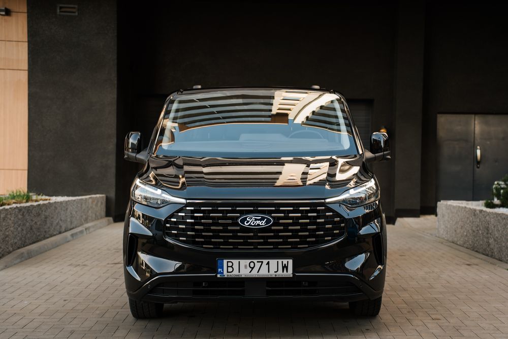 Transport na lotnisko, przewóz osób - busy 8 i 9-osobowe