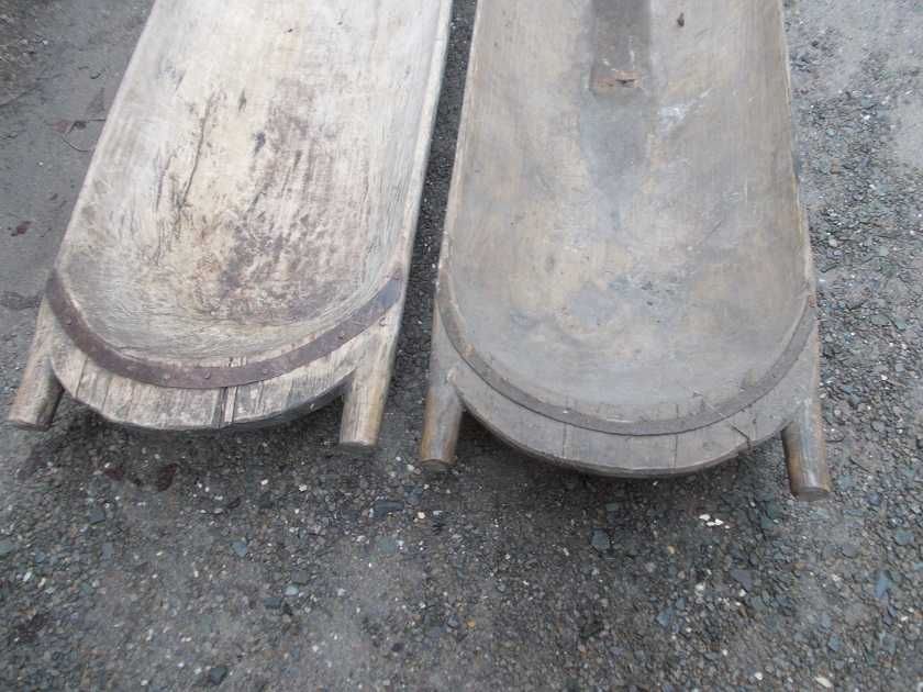 Stare drewniane koryta balie donice do ogrodu