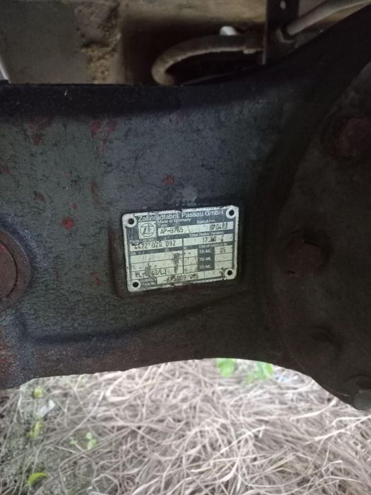 Екскаватор Liebherr 914 А, або окремо деталі