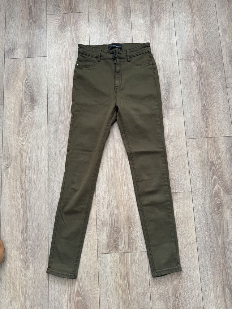 Spodnie z wysokim stanem khaki M