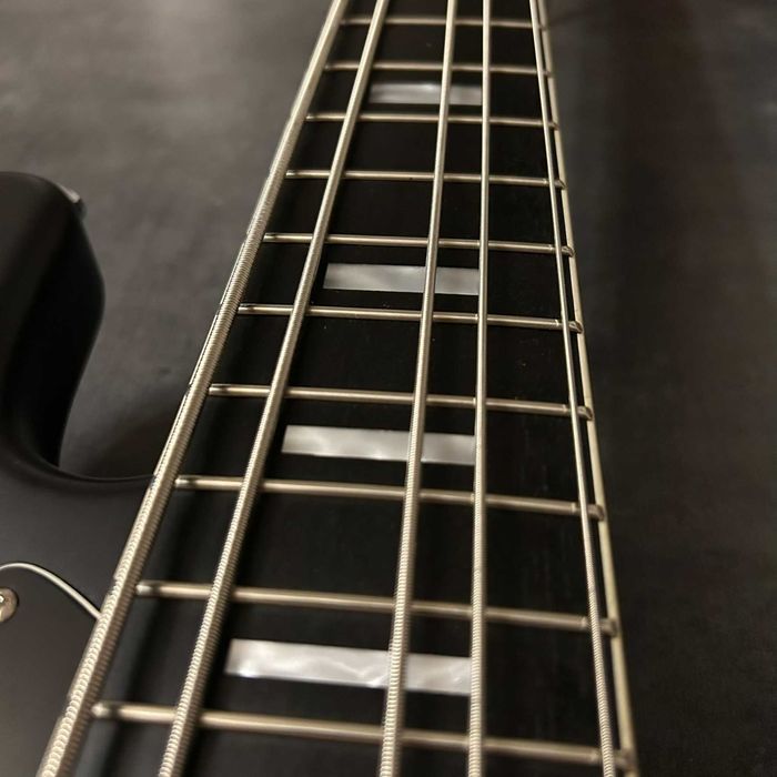 Maruszczyk Elwood 5P skala 35 mat heban Delano jazz bass gitara basowa