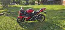 sprzedam skuter marki yamaha YZF-125-R