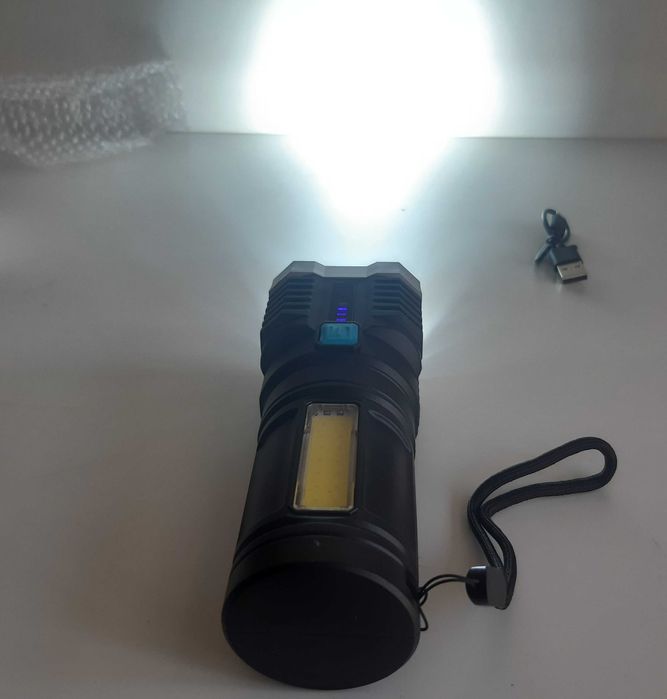 Potente Lanterna Mão 4 LED +COB USB Bateria Embutida Recarregável Nova