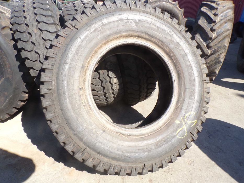 Opona 13/80R20 DUNLOP SP ROC KOMPLET (700 netto/szt.)