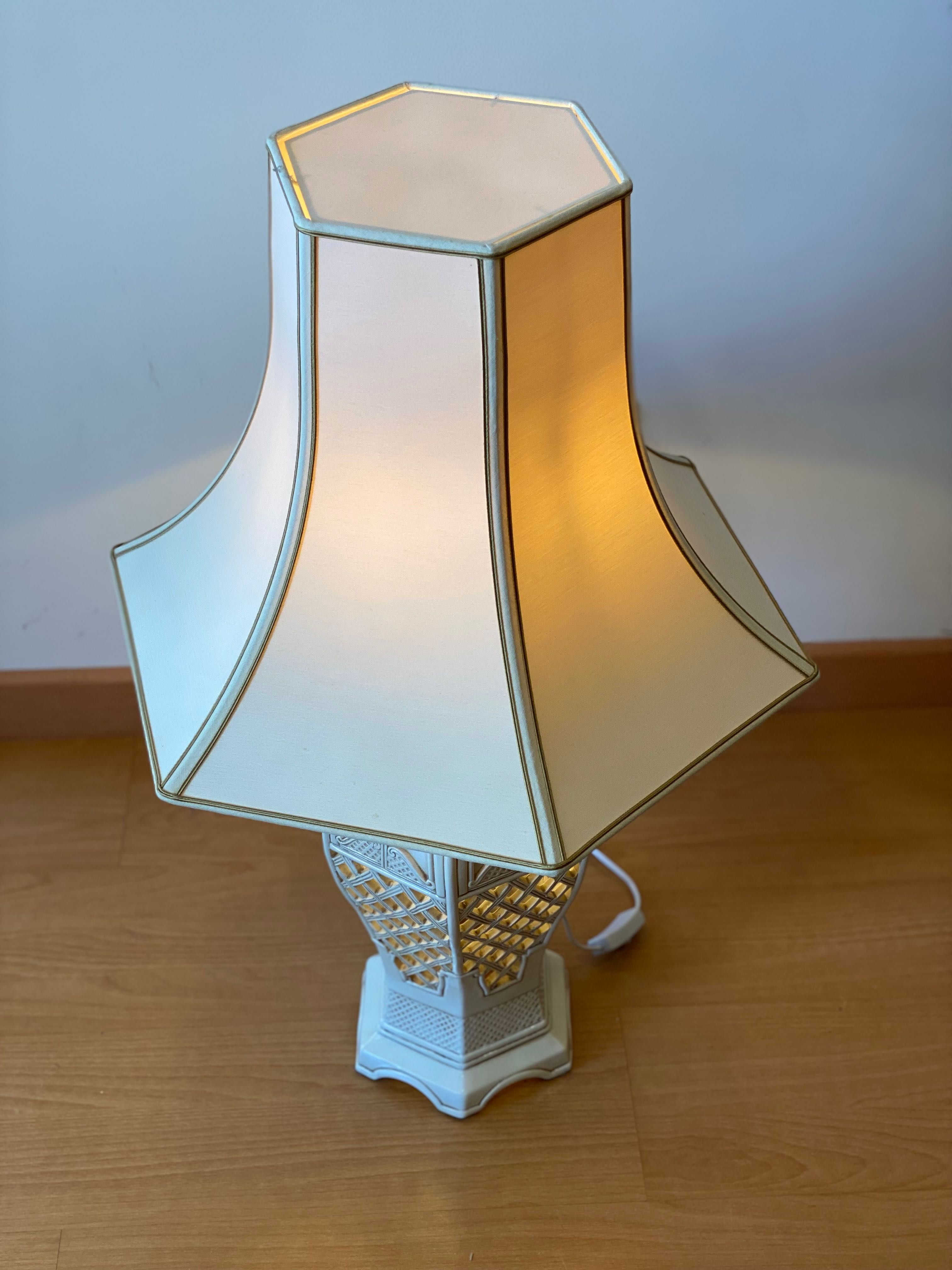 Candeeiro de mesa