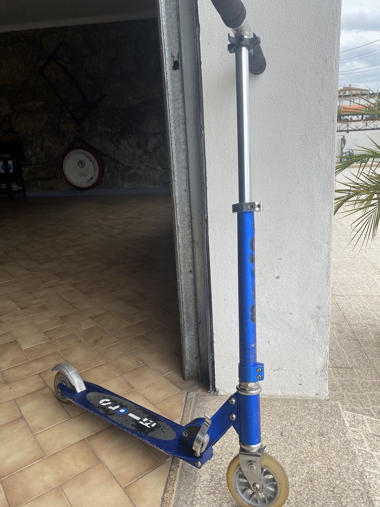 Trotinette azul micro